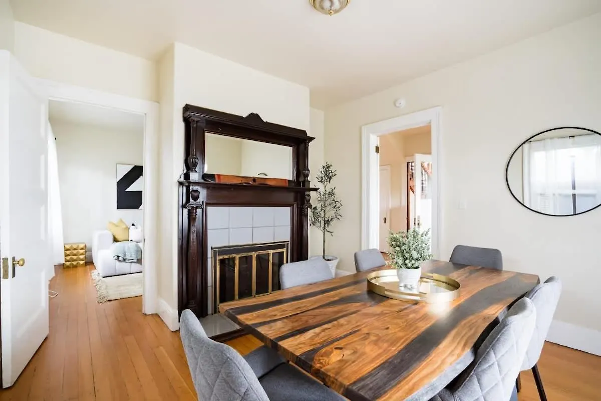 Stay Portland - The Original Portland Mayor Estate - 6 Beds United States