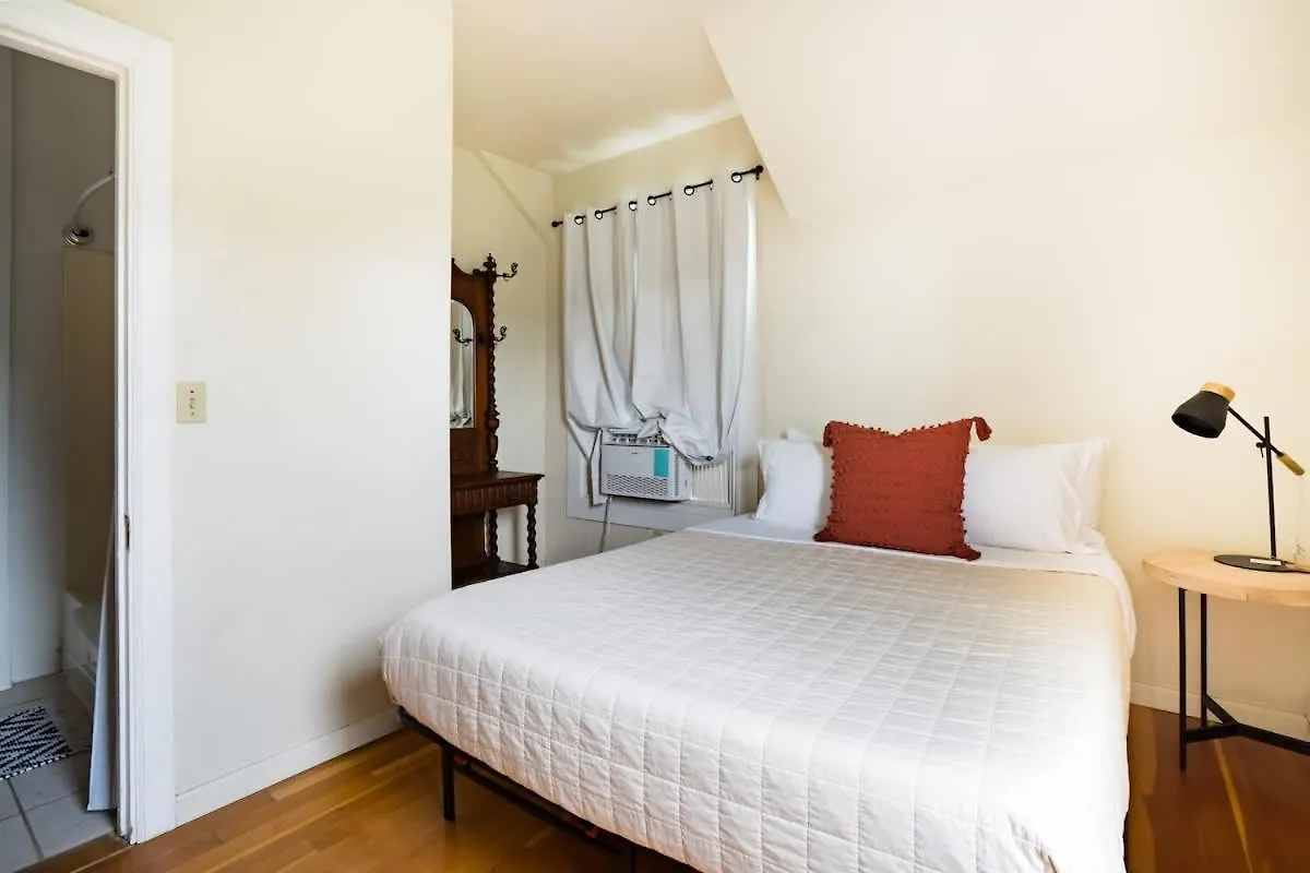 Stay Portland - The Original Portland Mayor Estate - 6 Beds 0*,  United States