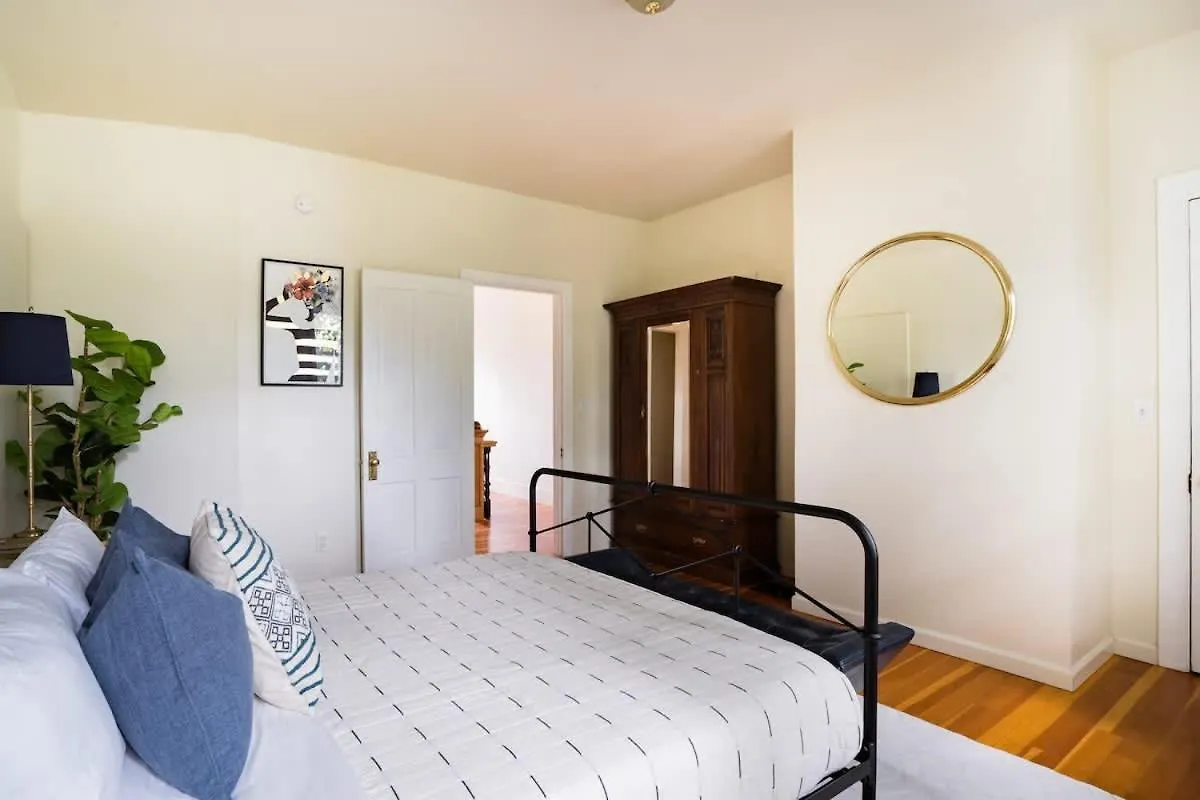 Holiday home Stay Portland - The Original Portland Mayor Estate - 6 Beds United States