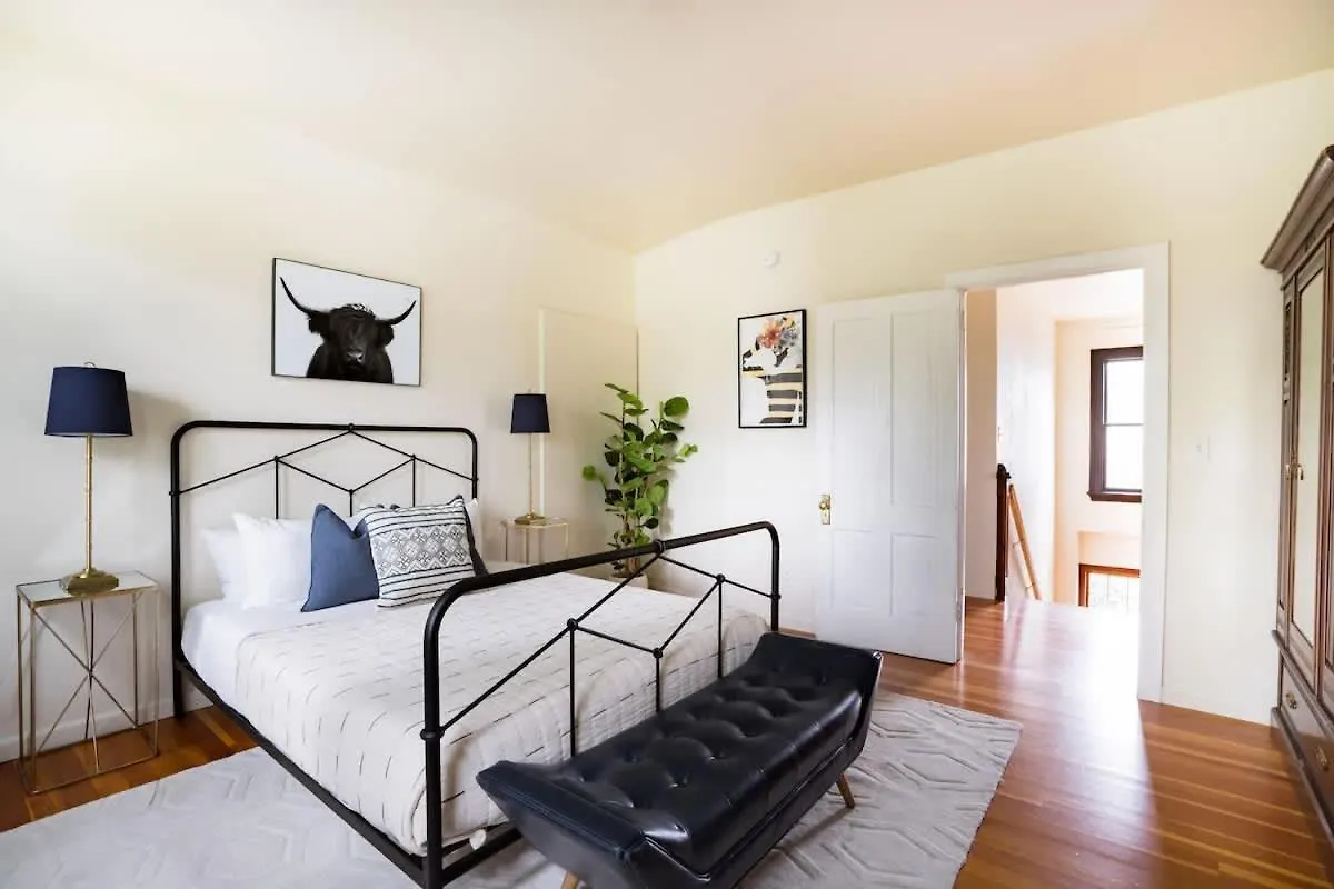 Stay Portland - The Original Portland Mayor Estate - 6 Beds United States